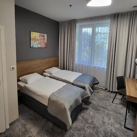 Centrum מלון 3*